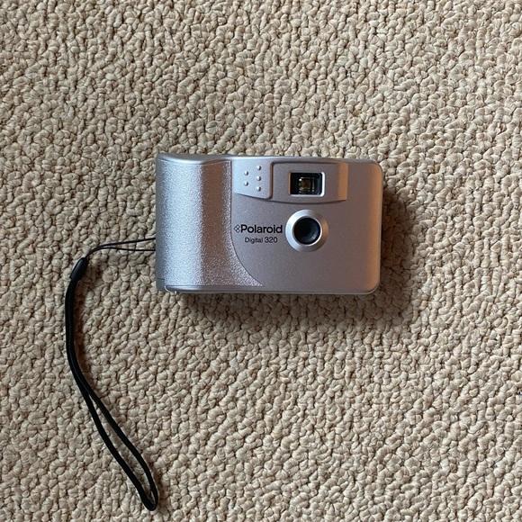 Retro Polaroid Digital Camera - Picture 1 of 5
